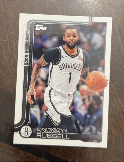 2025-26 Topps #8 D'Angelo Russell Brooklyn Nets — front