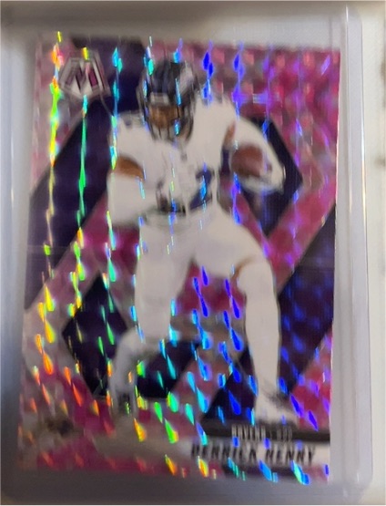 2025 Panini Mosaic #67 Derrick Henry Pink Camo Prizm — front