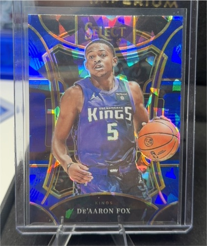2020 Panini Select #32 De'Aaron Fox — front