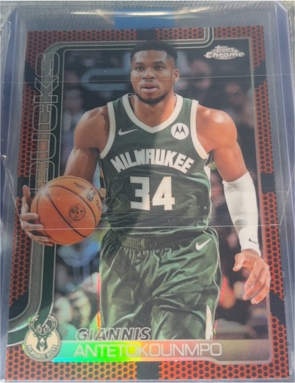 2025-26 Topps Chrome #137 Giannis Antetokounmpo — front