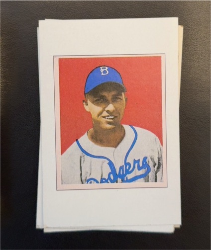 1989 Bowman Reprint #4 Gil Hodges 1949 Brooklyn Dodgers — front