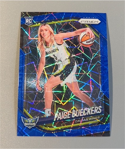 2025-26 Panini Prizm WNBA #147 Paige Bueckers Blue Velocity Variation Rookie RC Dallas Wings — front