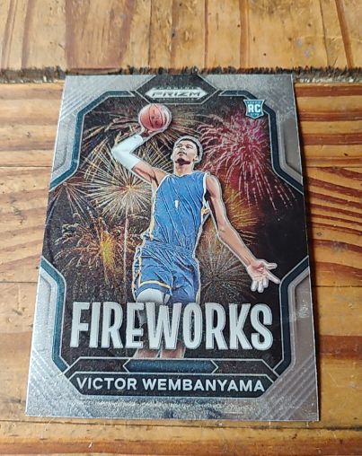 2023-24 Panini Prizm Draft Picks #1 Victor Wembanyama Fireworks Rookie — front