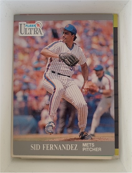 1991 Fleer Ultra #216 Sid Fernandez — front