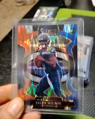 2025 Panini Select #14 Jalen Milroe Concourse Red & Blue Shock Prizm Rookie — front