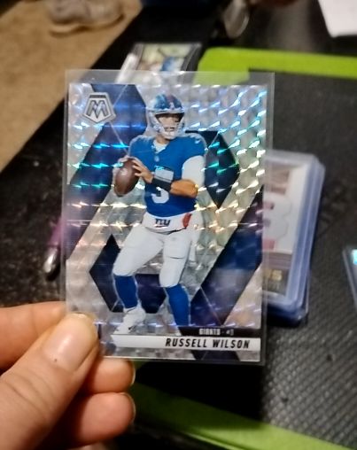 2025 Panini Mosaic #14 Russell Wilson — front