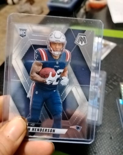 2025 Panini Mosaic #325 TreVeyon Henderson — front