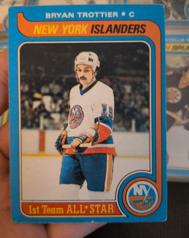 1979-80 Topps #100 Bryan Trottier New York Islanders — front