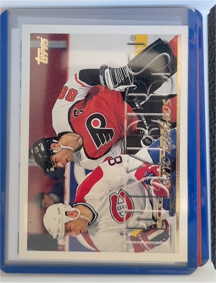 1995-96 Topps #327 Eric Lindros — front