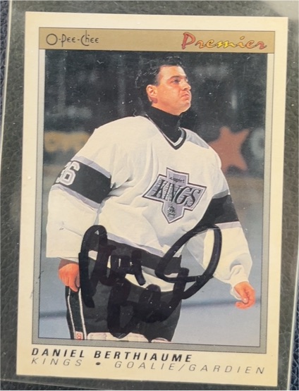 1990-91 O-Pee-Chee Premier #5 Daniel Berthiaume — front