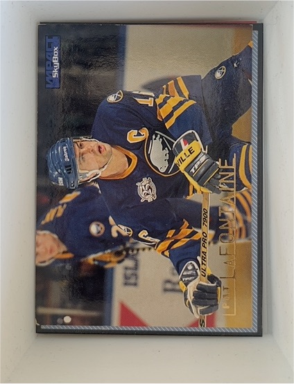 1994-95 SkyBox #NNO Pat LaFontaine — front