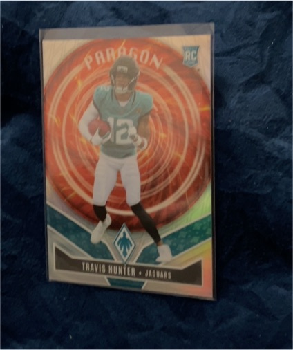 2025 Panini Phoenix #12 Travis Hunter — front