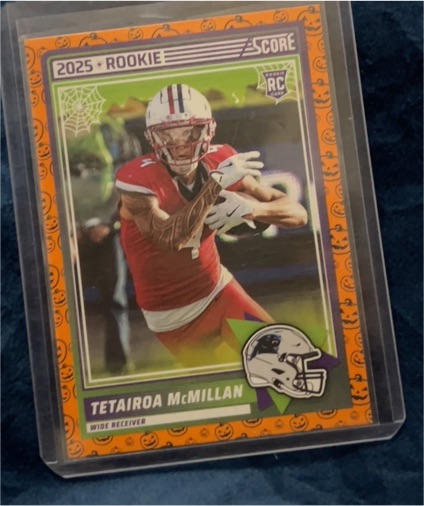 2025 Score #17 Tetairoa McMillan Pumpkin Rookie — front