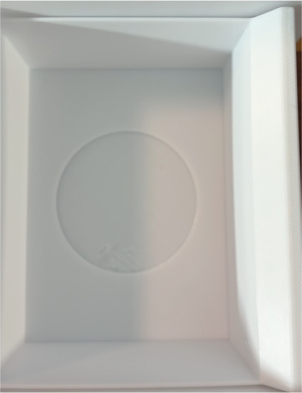 White Box with Circular Indentation Insert — front