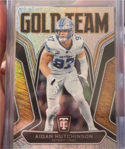 2024 Panini Totally Certified #2 Aidan Hutchinson Gold Team — front