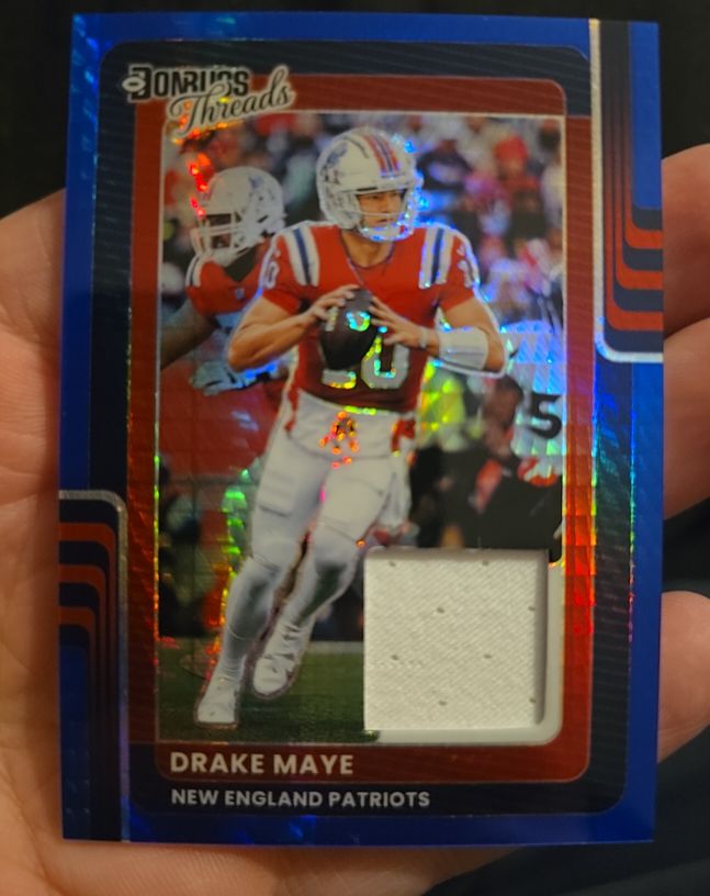 2025 Donruss Optic Threads Blue Hyper Prizm #DTBH-DME Drake Maye — front