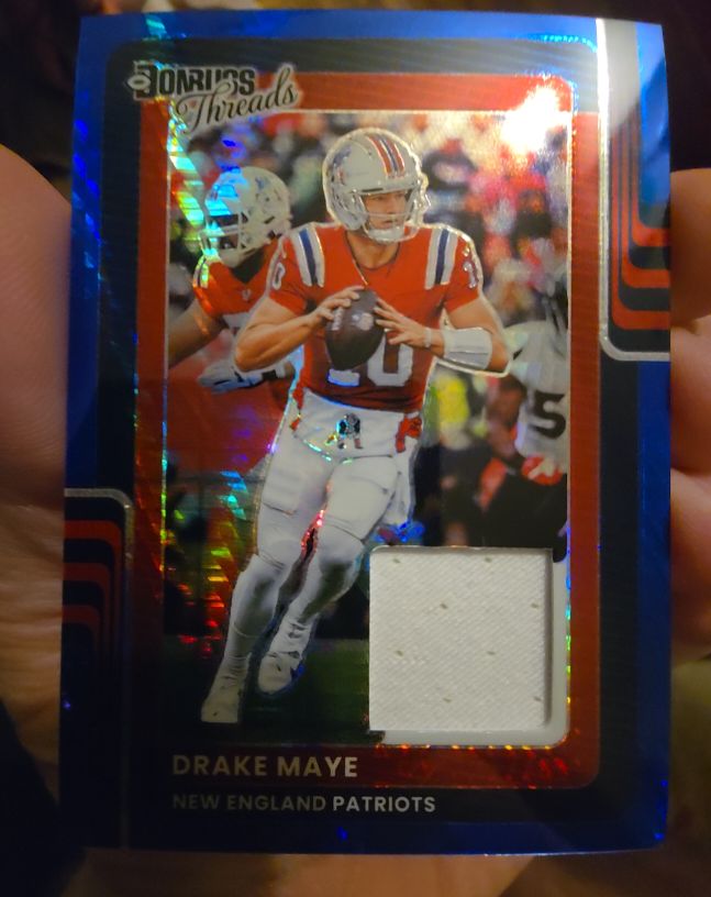 2025 Donruss Optic Threads Blue Hyper Prizm #DTBH-DME Drake Maye — front