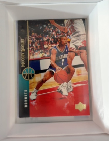 1994-95 Upper Deck #208 Muggsy Bogues — front
