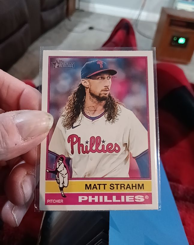 2025 Topps Heritage #7 Matt Strahm — front