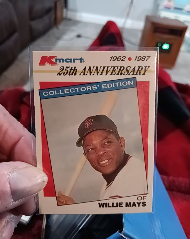 1987 Topps Kmart 25th Anniversary #8 Willie Mays — front