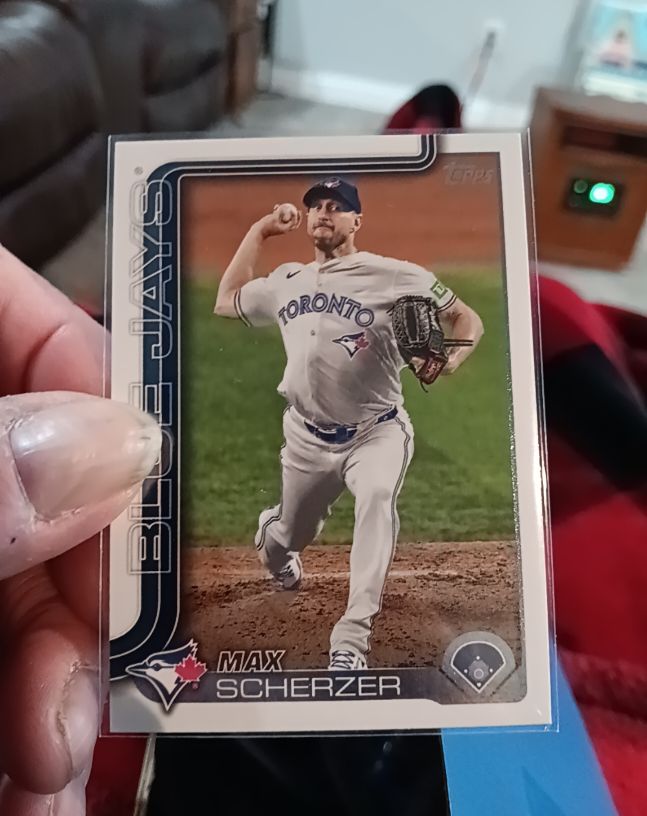 2025 Topps Series 2 #686 Max Scherzer — front