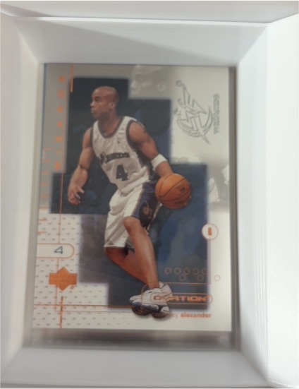 2001 Upper Deck Ovation #4 Antawn Jamison — front