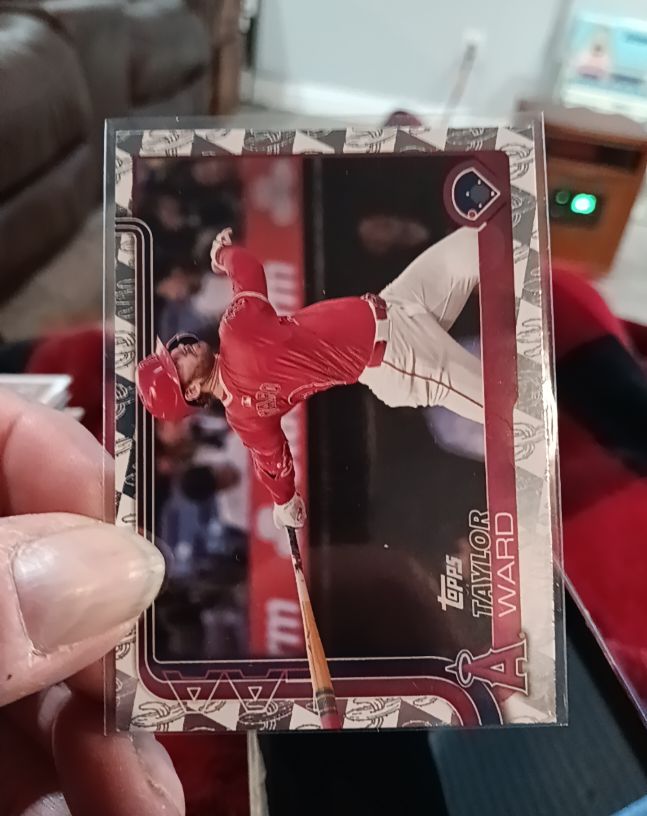 2025 Topps Series 1 #209 Taylor Ward — front