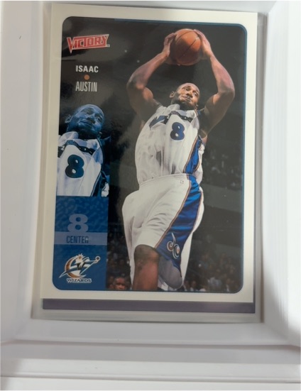 2000-01 Upper Deck Victory #8 Isaac Austin — front