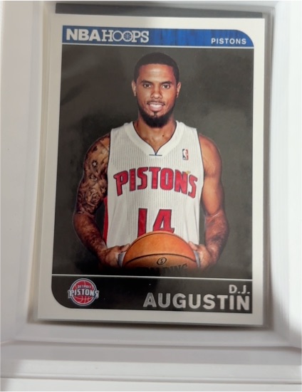 2014-15 Panini NBA Hoops #55 D.J. Augustin — front