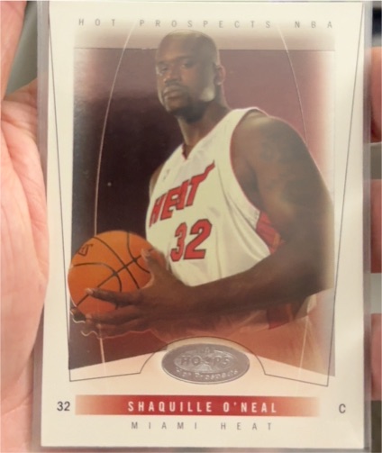 2004 Fleer Hoops Hot Prospects #32 Shaquille O'Neal — front