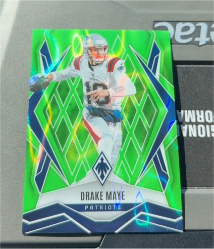 2025 Panini Phoenix #111 Drake Maye — front