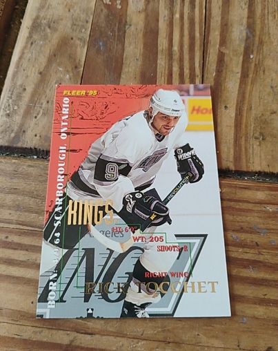 1994-95 Fleer #100 Rick Tocchet — front
