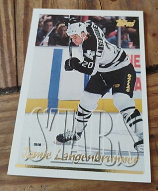 1995-96 Topps #182 Jamie Langenbrunner — front