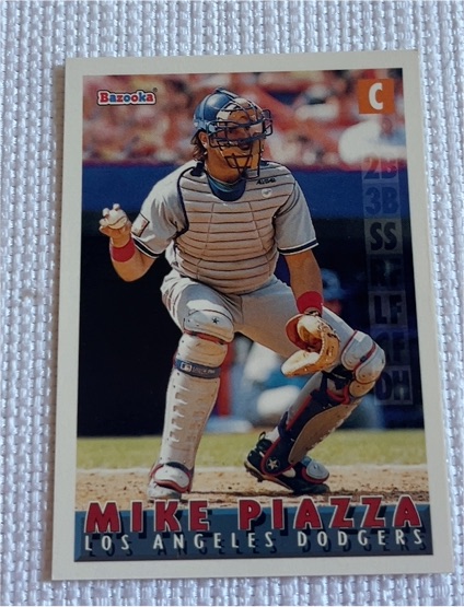 1995 Topps Bazooka #77 Mike Piazza — front