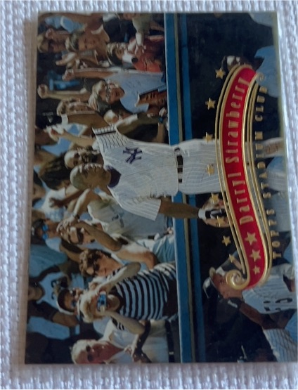 1997 Topps Stadium Club #82 Darryl Strawberry — front