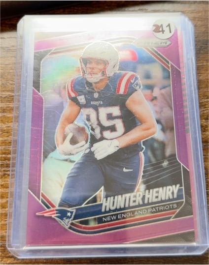 2025 Panini Prizm #33 Hunter Henry — front