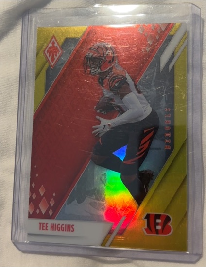 2021 Panini Phoenix #21 Tee Higgins — front