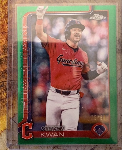 2025 Topps Chrome #202 Steven Kwan — front