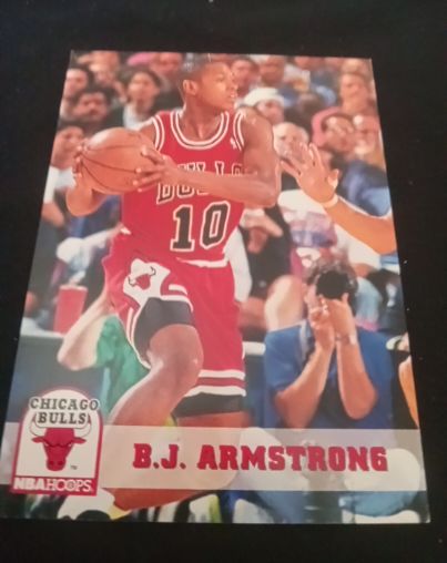 1993-94 NBA Hoops #25 B.J. Armstrong — front