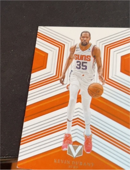 2022-23 Panini Chronicles Vertex #195 Kevin Durant — front
