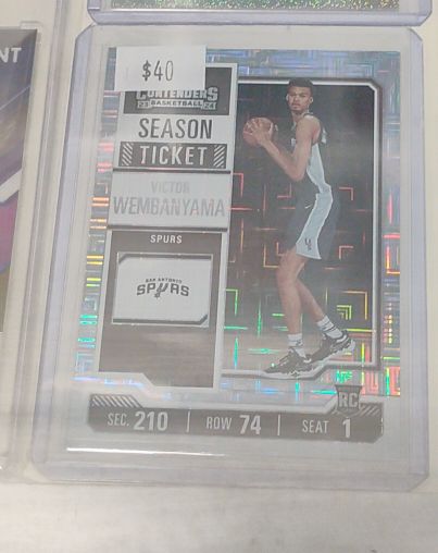2023-24 Panini Contenders Season Ticket #11 Victor Wembanyama — front