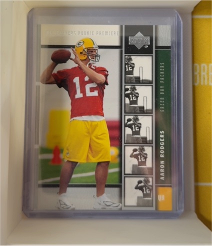 2005 Upper Deck NFL Players Rookie Premiere #16 Aaron Rodgers — front