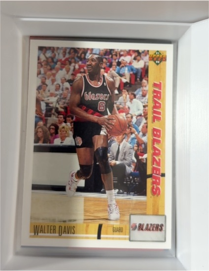 1991-92 Upper Deck Basketball #380 Walter Davis — front