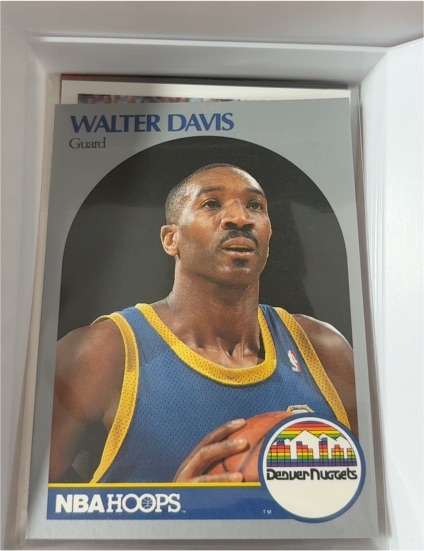 1990-91 NBA Hoops #93 Walter Davis — front