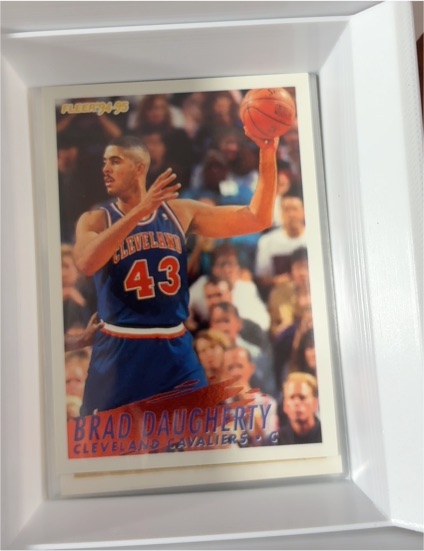 1994-95 Fleer #39 Brad Daugherty — front