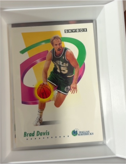 1991-92 Skybox #58 Brad Davis — front