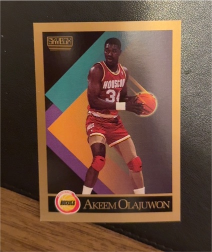 1990-91 SkyBox #110 Akeem Olajuwon — front