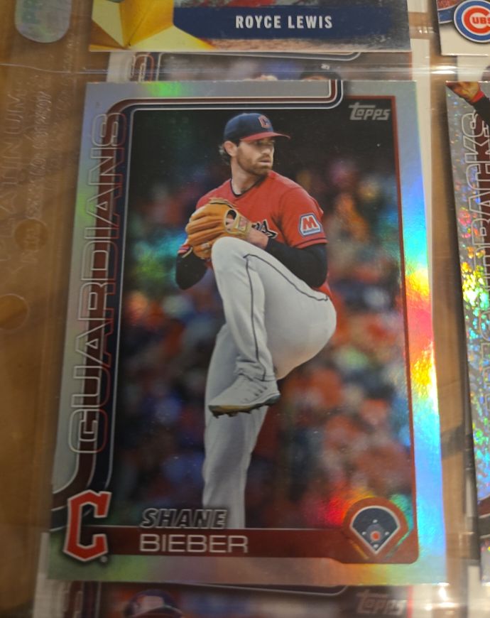 2025 Topps Chrome #13 Shane Bieber — front