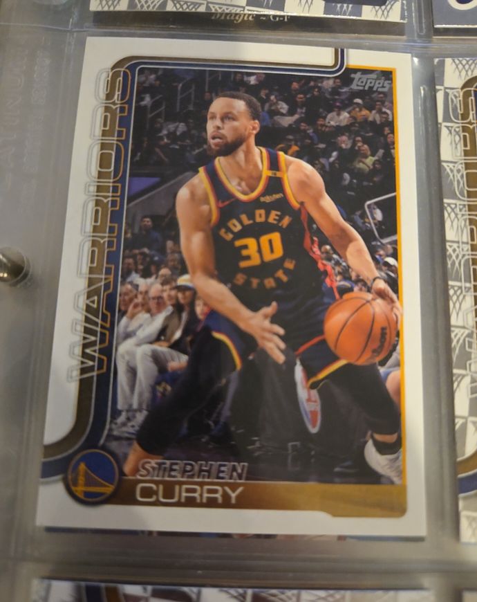 2025 Topps #135 Stephen Curry — front