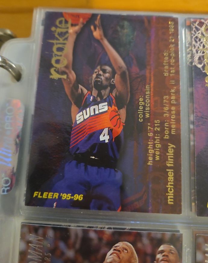 1995-96 Fleer #291 Michael Finley — front